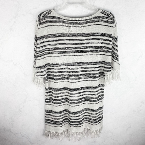[Chaser] Fringed Linen V Neck Dress - Picture 3 of 8